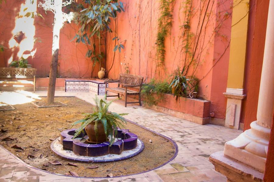 Monkeys Apartments San Isidoro Seville Exterior photo